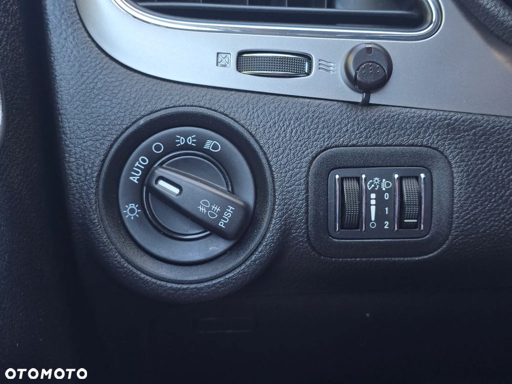 Fiat Freemont 2.0 Multijet 16V DPF Automatik Allrad Cross - 32