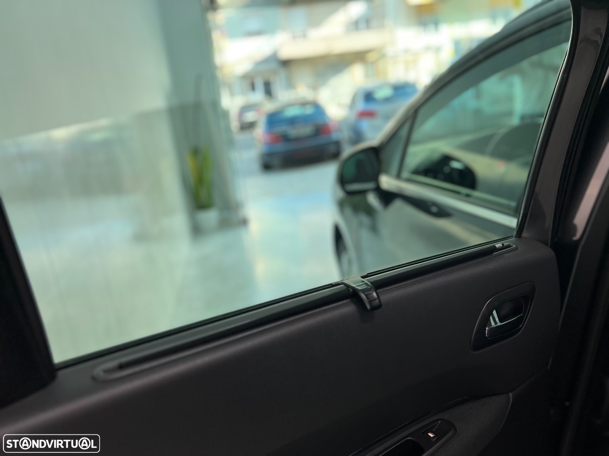 Peugeot 5008 1.6 BlueHDi Allure - 30
