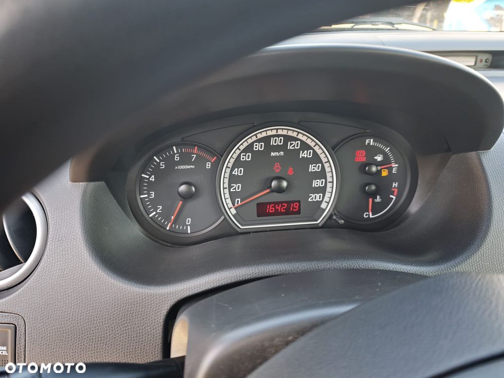 Suzuki Swift - 17