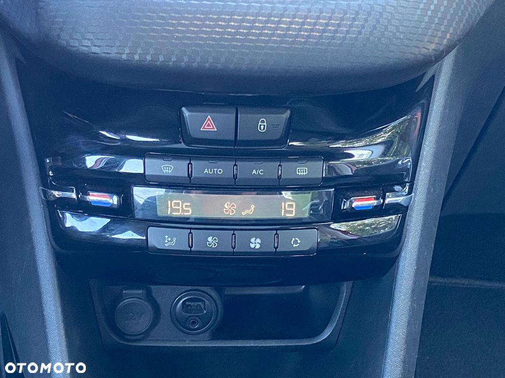 Peugeot 2008 BlueHDi FAP 120 STOP & START Allure - 12