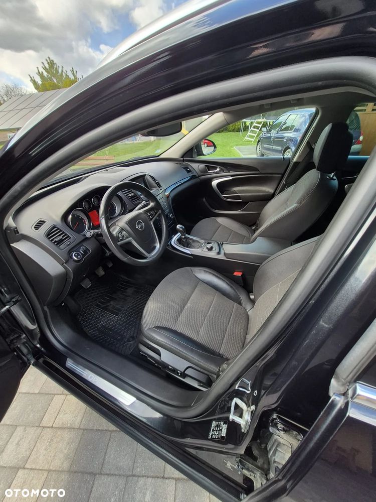 Opel Insignia - 10