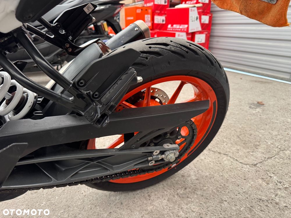 KTM Duke - 23