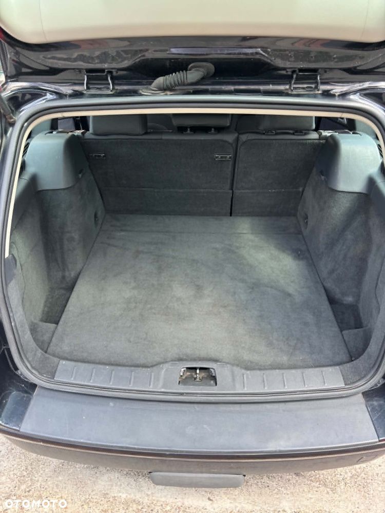 Volvo V50 2.0D Momentum - 14