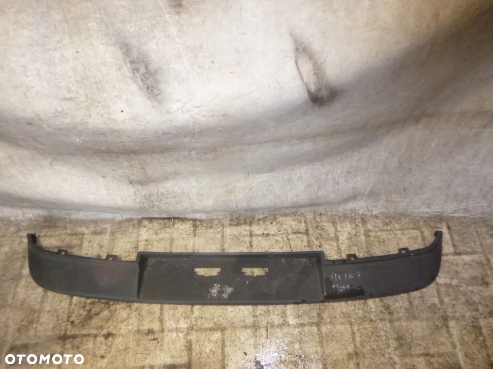 suzuki swift 89-91  listwa zderzaka tył góra zderzak tylny - 1