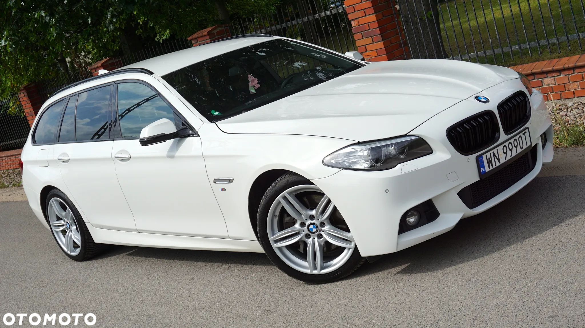 BMW Seria 5 525d xDrive Touring - 1