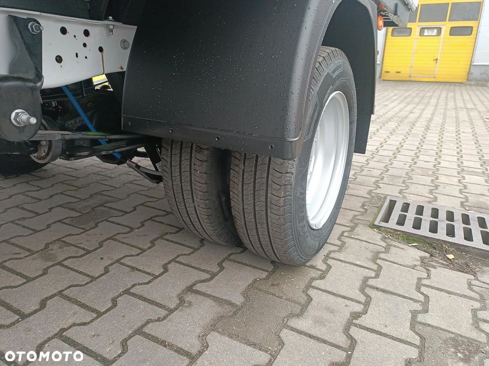Ford Transit - 24