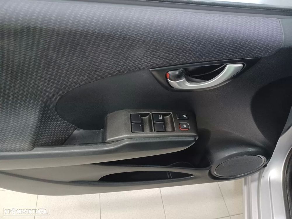 Honda Jazz 1.4 i-VTEC CVT Exclusive - 16