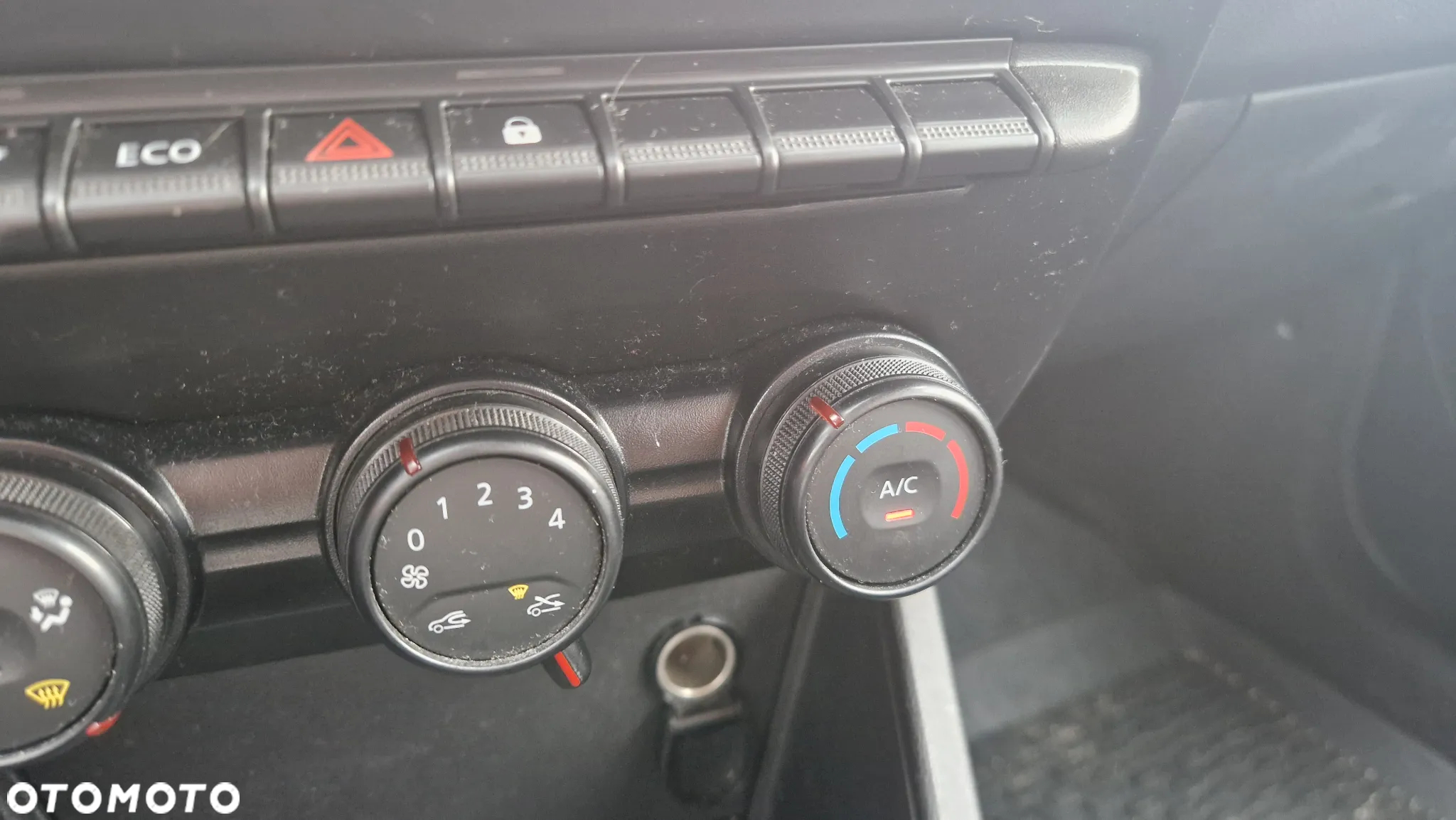 Dacia Duster 1.0 TCe Comfort - 23
