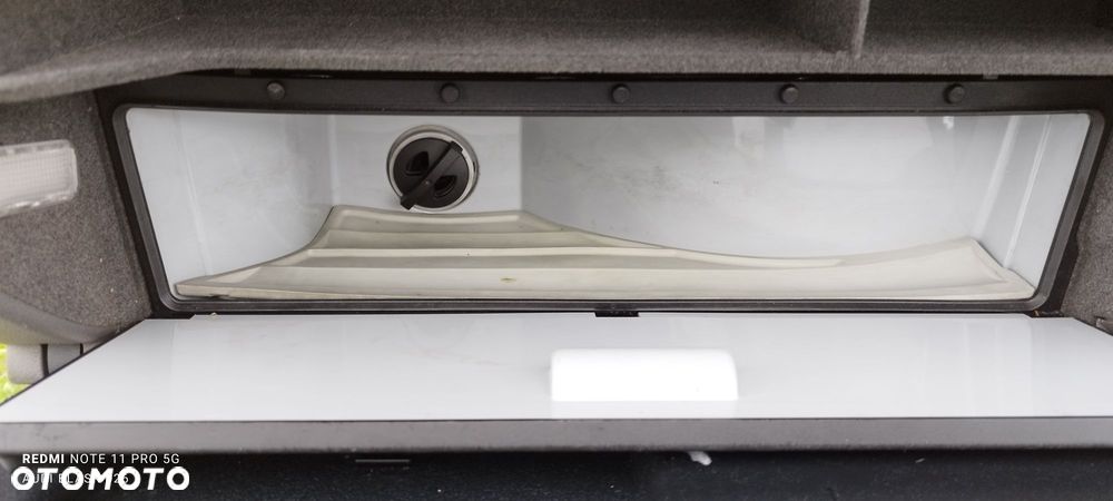 Schowek Pasażera z Lodówką Audi A4 B6 2002 rok Części Blask Gołdap - 2