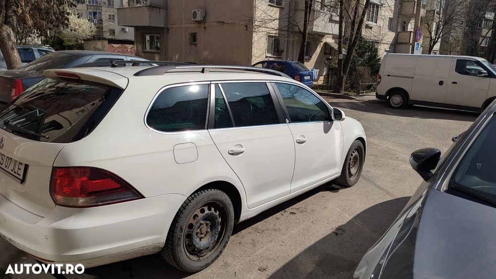 Volkswagen Golf 2.0 TDI BlueMotion Technology Comfortline - 3
