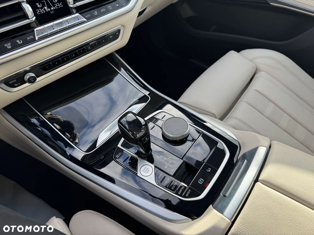 BMW X5 xDrive40i sport - 36