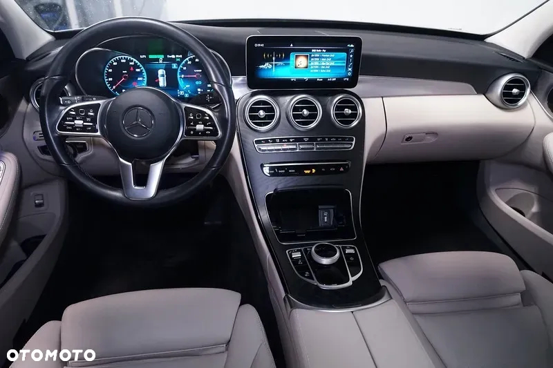 Mercedes-Benz Klasa C 300 e T 9G-TRONIC Avantgarde - 6