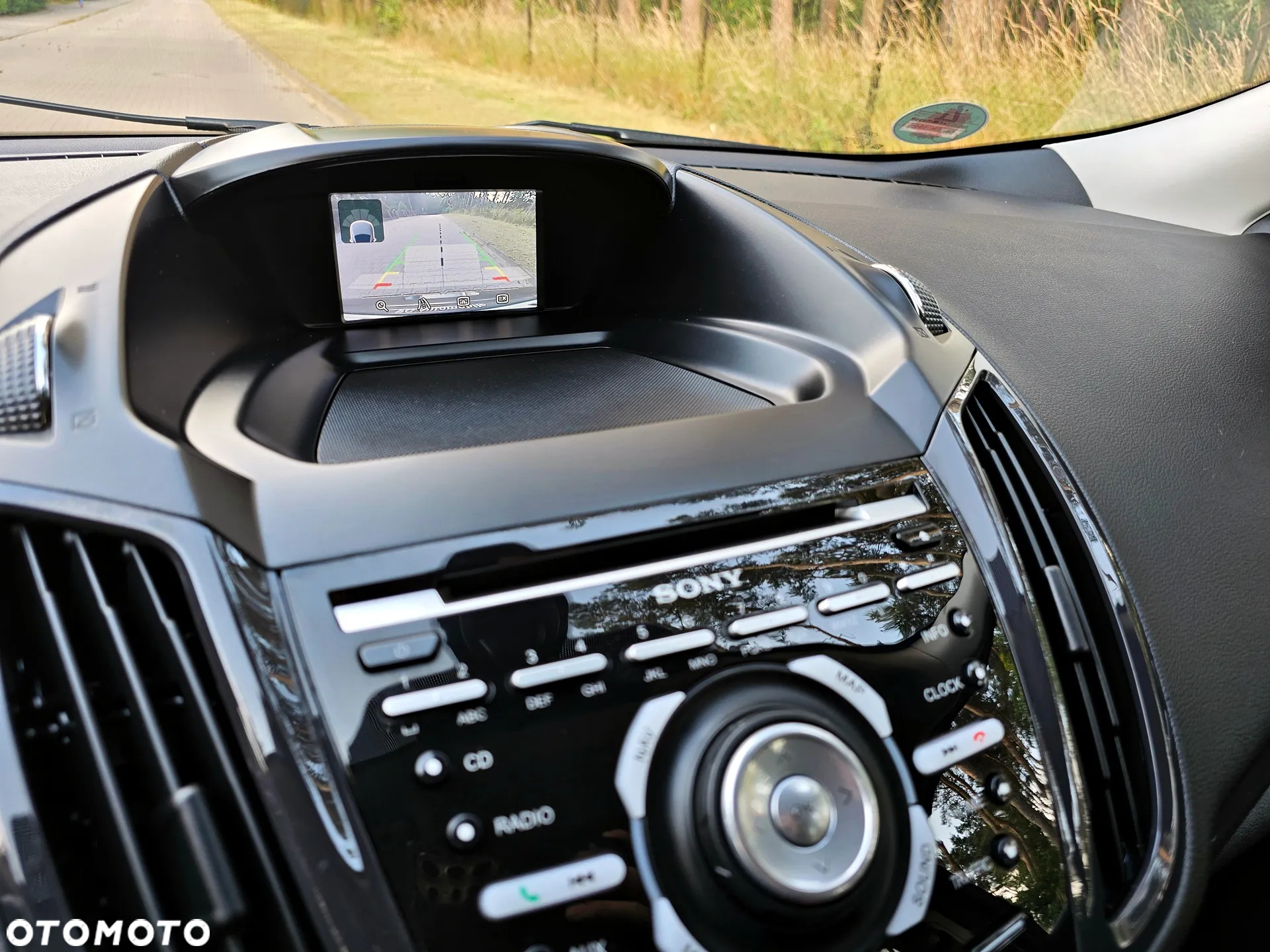 Ford Kuga - 11