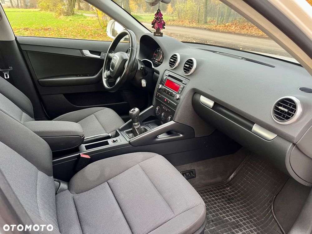 Audi A3 Sportback ver-1-6-tdi-sportback-clean-diesel-s-line-sportpaket - 13