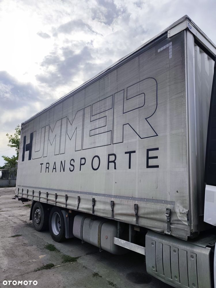 Mercedes-Benz Actros - 8