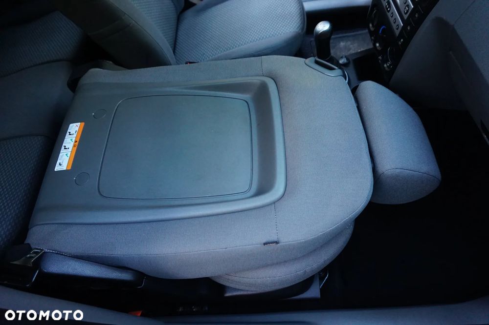 Ford Fusion - 34
