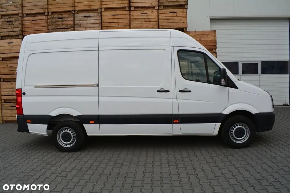 Volkswagen CRAFTER 35 2.0TDI - 9