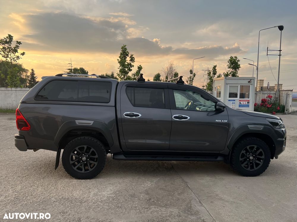 Toyota Hilux 2.8D 204CP 4x4 Double Cab AT Invincible - 6