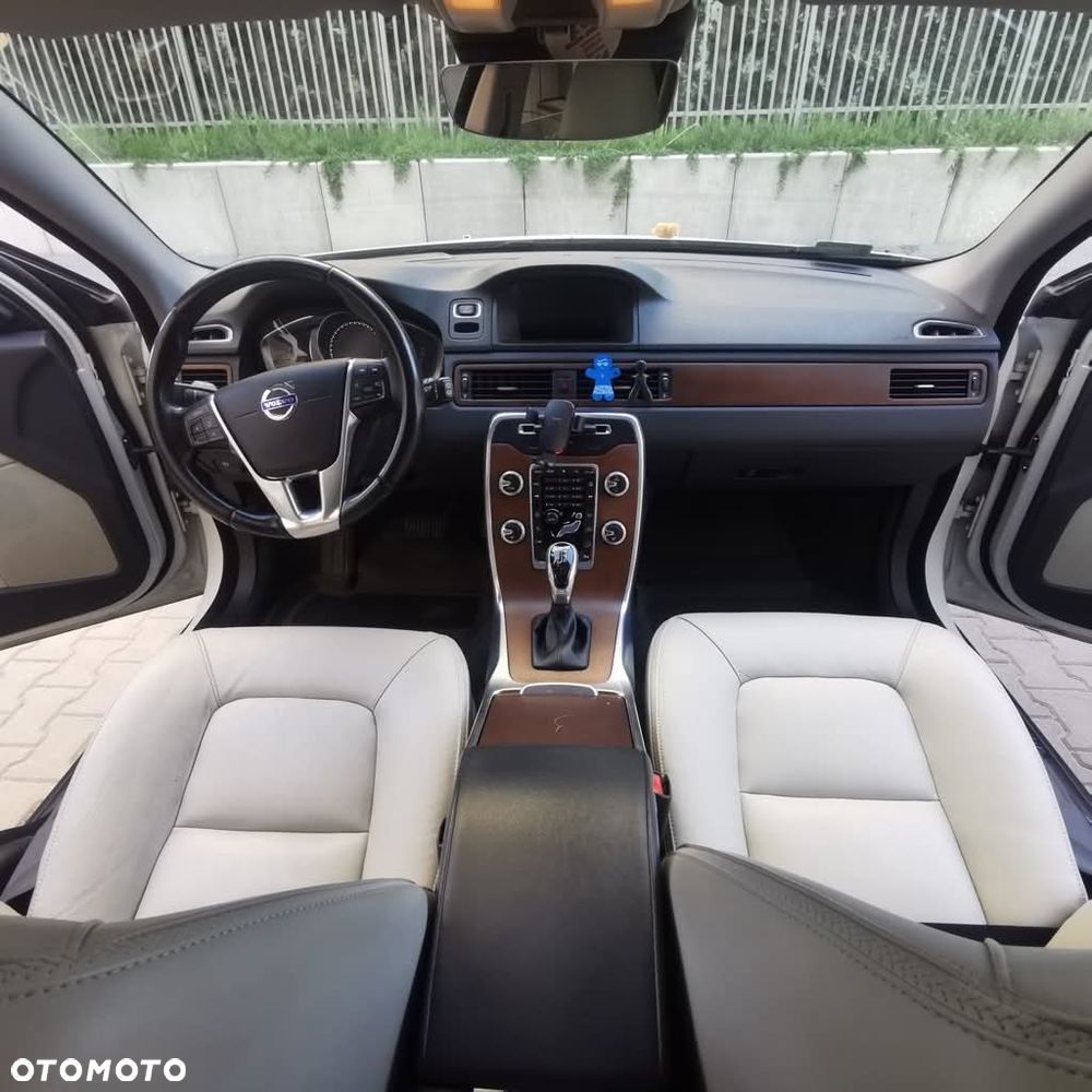 Volvo XC 70 T5 AWD Summum - 8