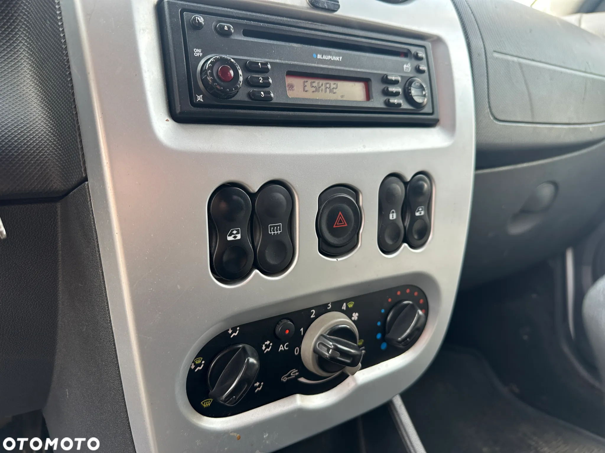 Dacia Logan - 23