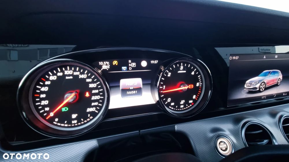 Mercedes-Benz Klasa E 220 d Avantgarde - 11