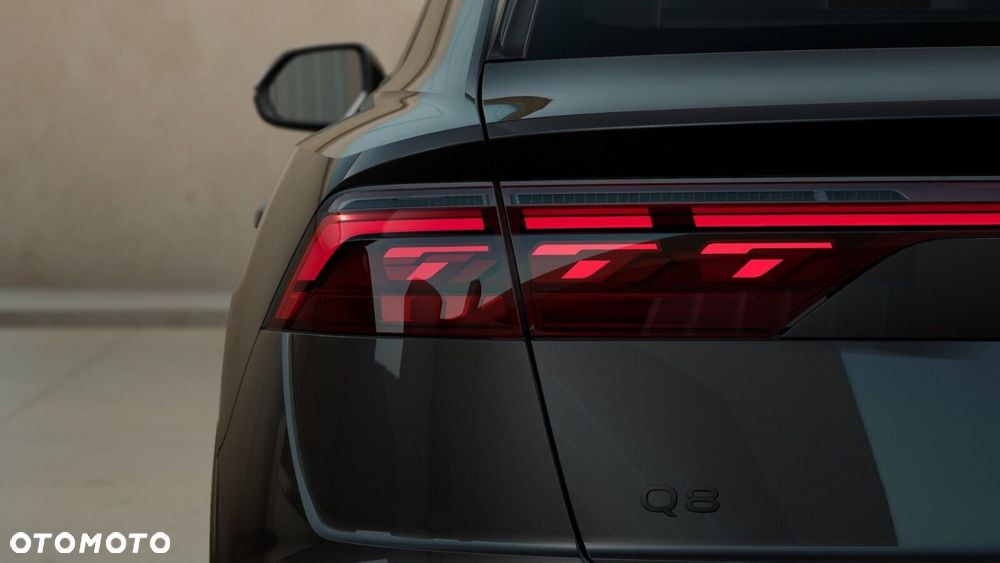 Audi Q8 - 10