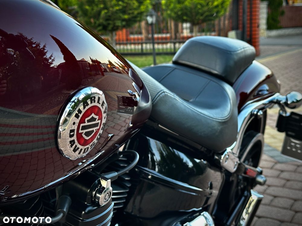 Harley-Davidson FXSB Breakout - 17