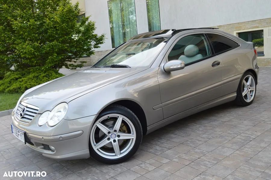 Mercedes-Benz C 220 CDI Sportcoupe - 11