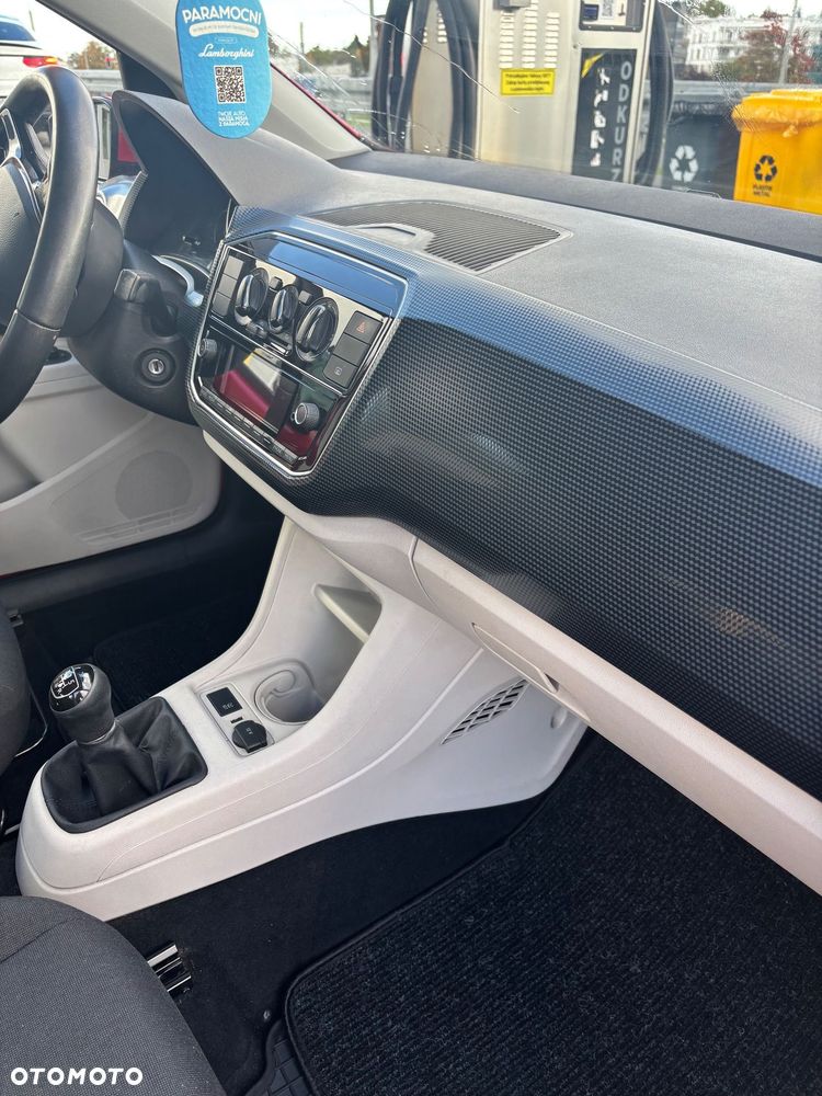 Volkswagen up! - 5