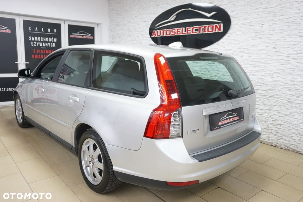 Volvo V50 1.6D DPF DRIVe - 10