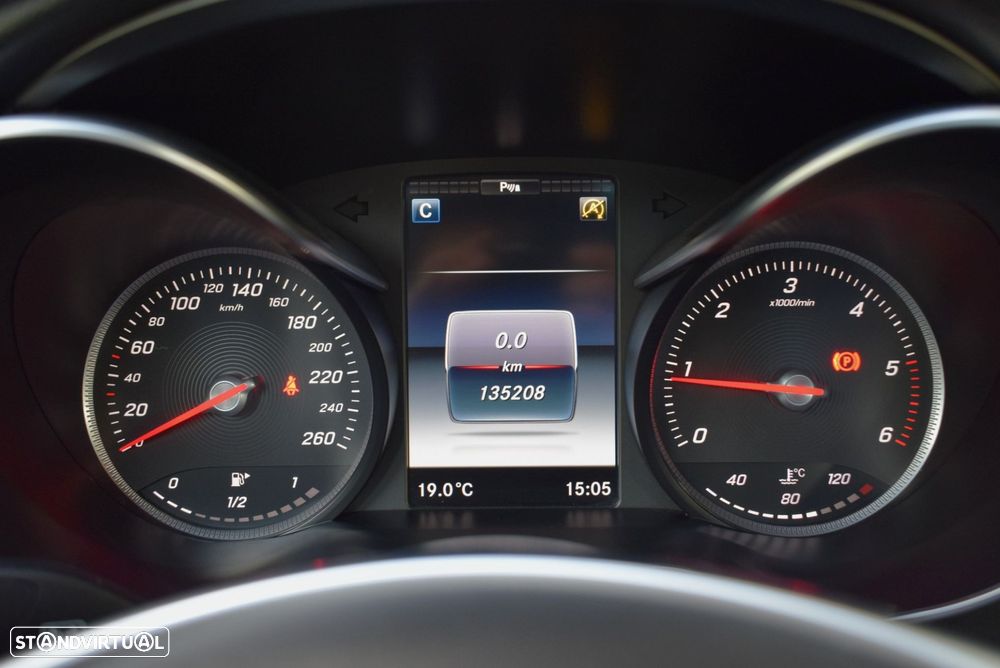 Mercedes-Benz C 180 BlueTEC AMG Line - 18