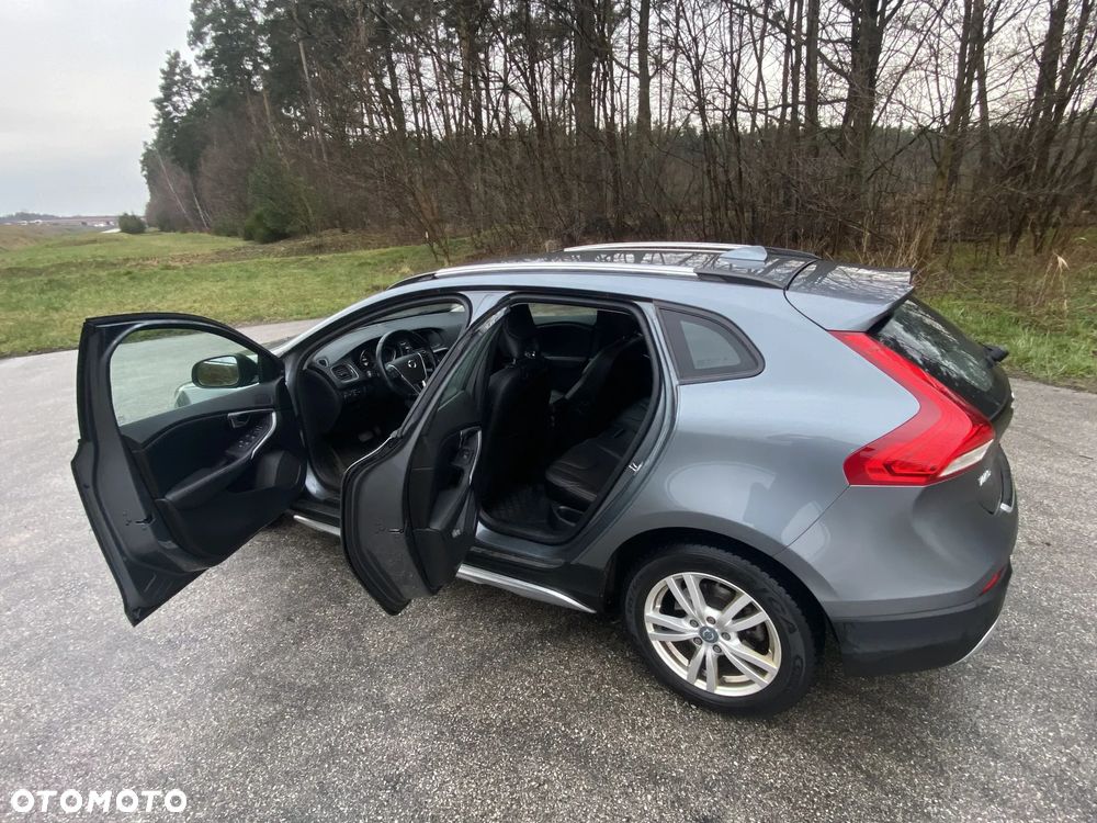 Volvo V40 Cross Country T3 Drive-E Momentum - 31