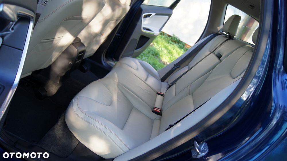 Volvo XC 60 D4 Drive-E Ocean Race - 26