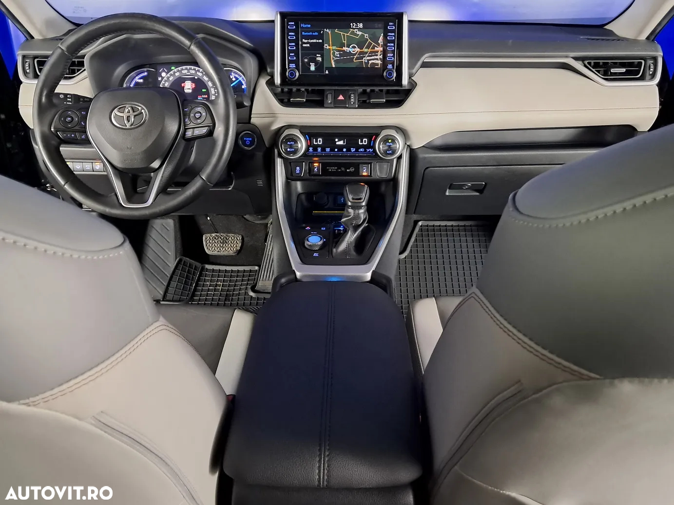Toyota RAV4 - 14