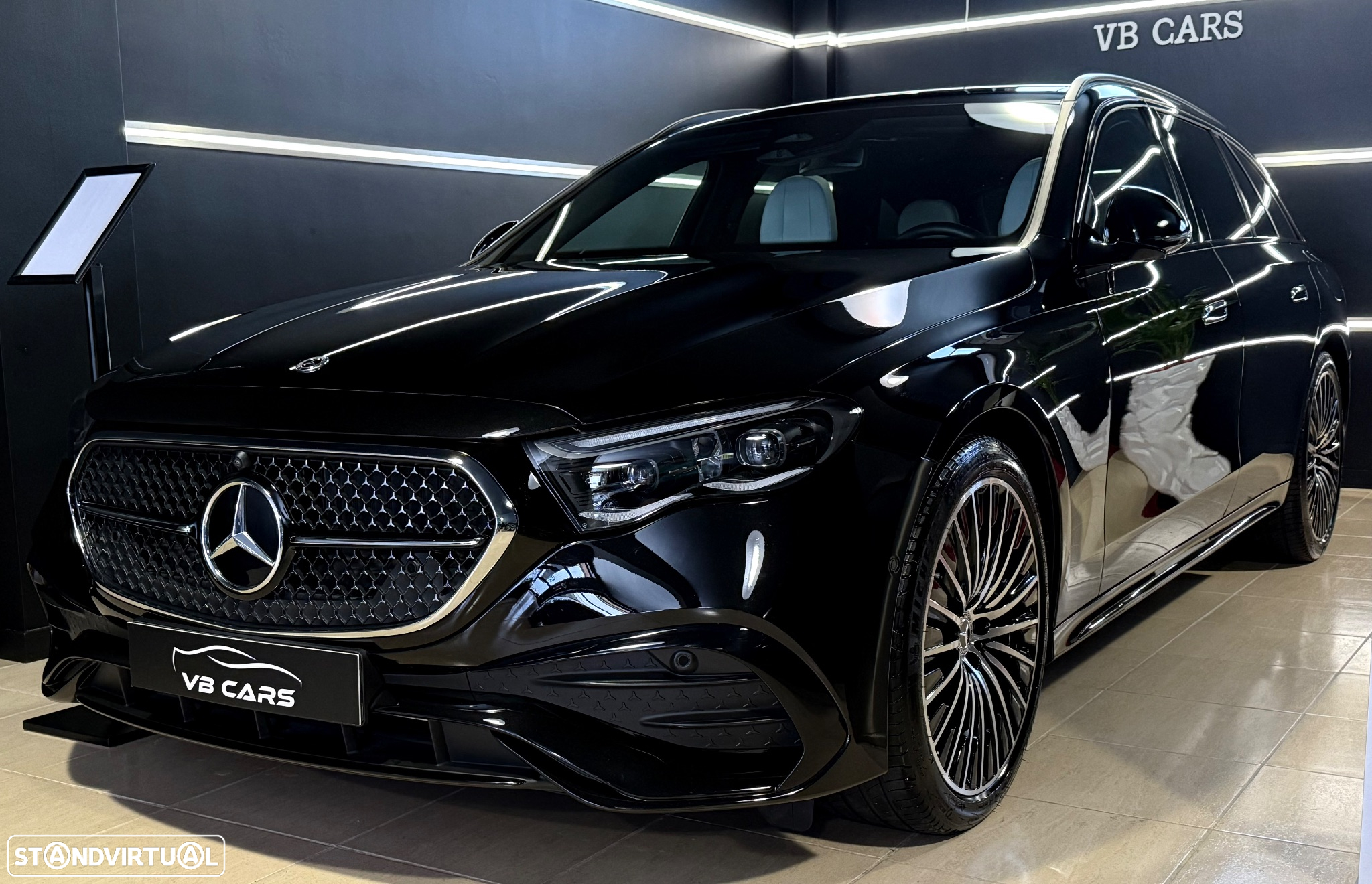 Mercedes-Benz E 300 Standard - 2