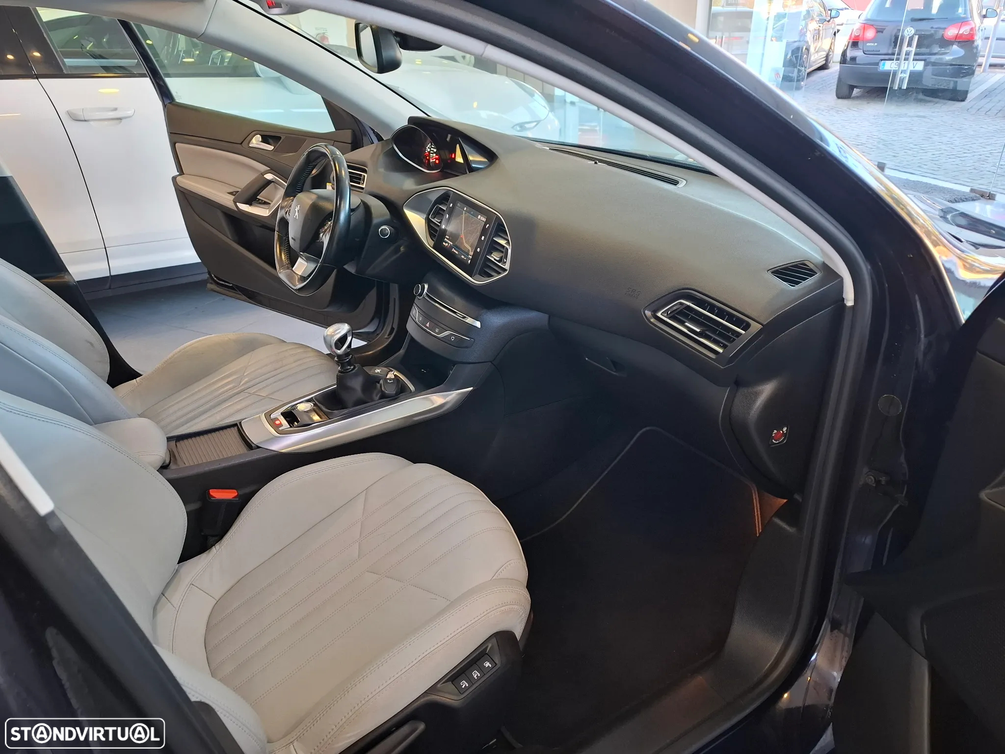 Peugeot 308 1.5 BlueHDi Allure Pack - 18