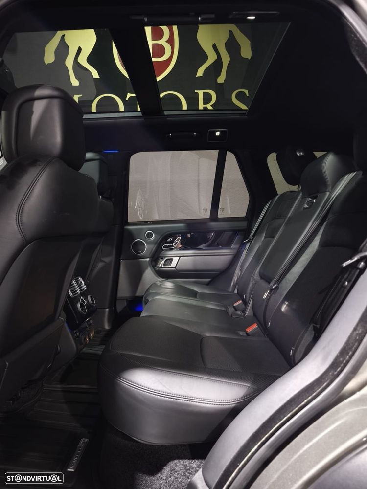 Land Rover Range Rover P400e Plug-in Vogue - 13