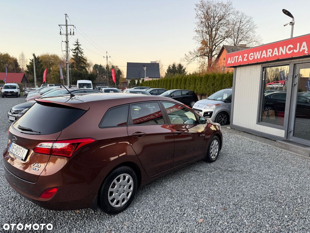 Hyundai i30 1.6 CRDi Classic + - 15