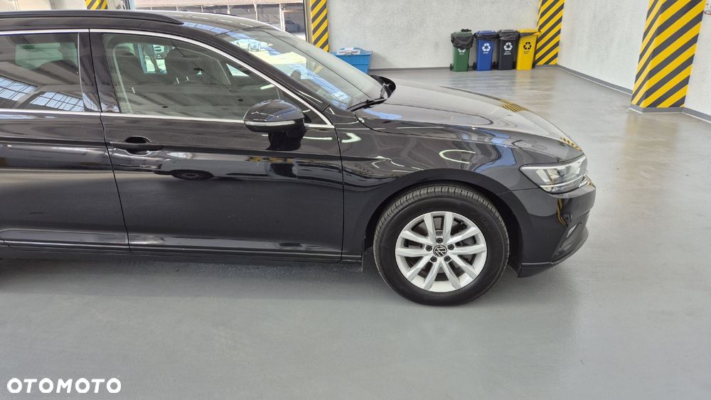 Volkswagen Passat 2.0 TDI EVO Business - 9