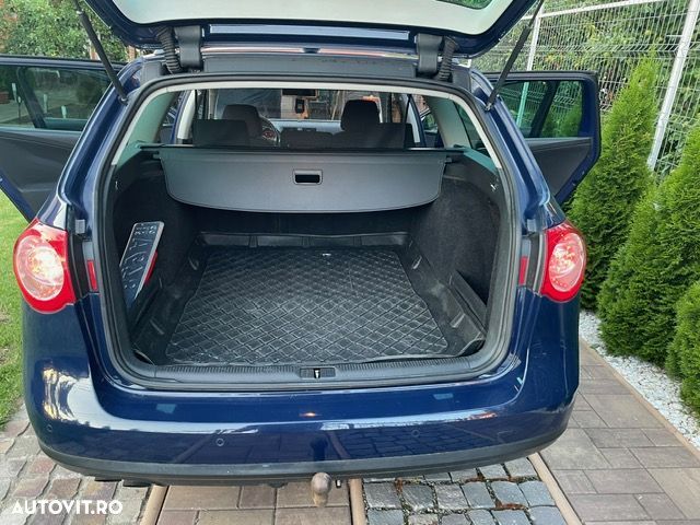 Volkswagen Passat 2.0 TDI 4Motion Trendline - 2