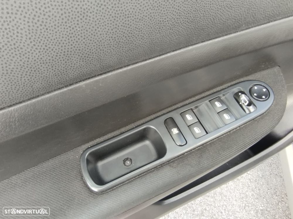 Peugeot 307 - 15