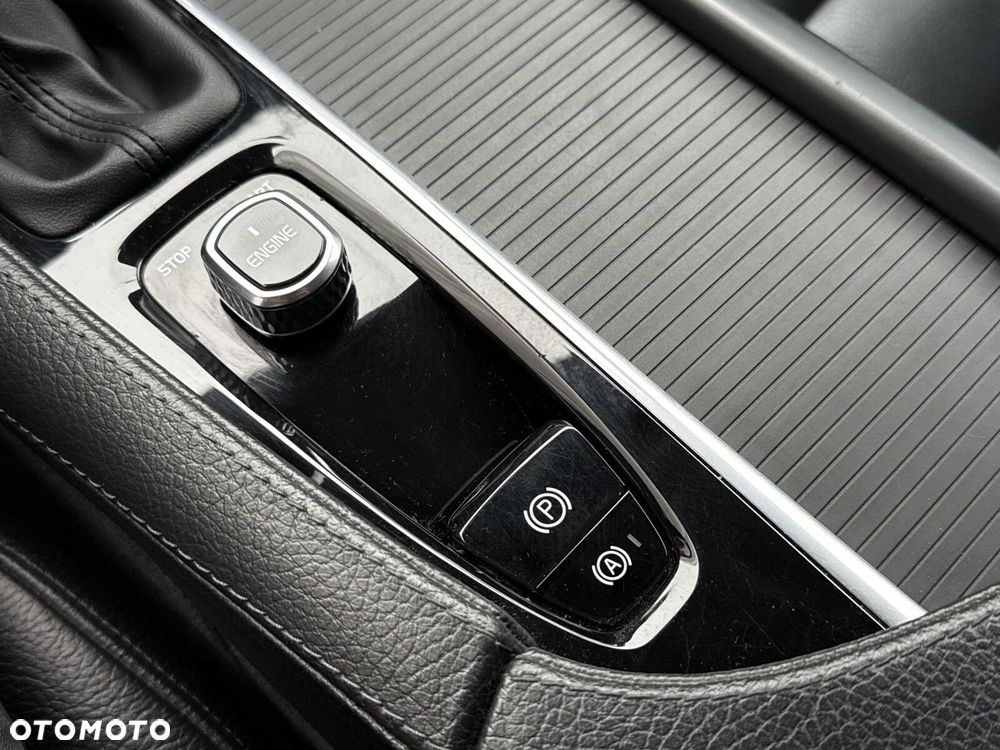 Volvo V90 D3 Momentum - 23