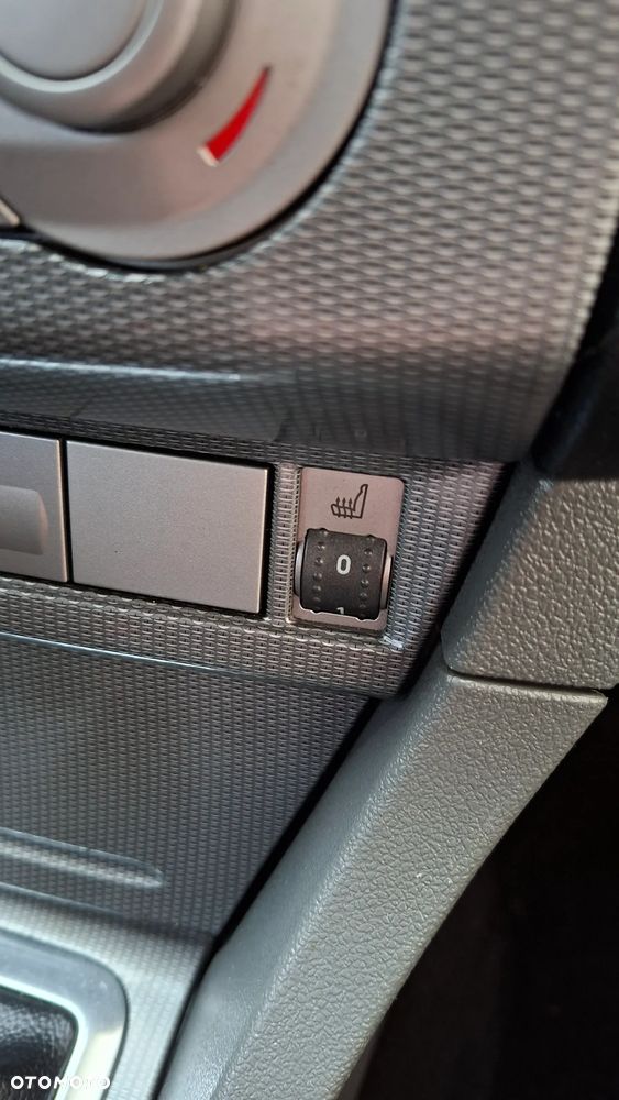 Ford Focus 2.0 16V Titanium - 25