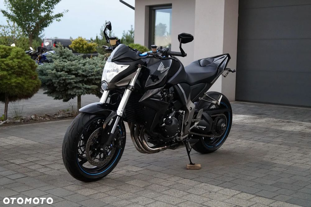 Honda CB - 2