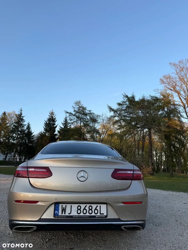 Mercedes-Benz Klasa E 200 4-Matic 9G-TRONIC - 19