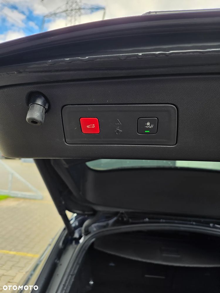 Peugeot 508 225 e-EAT8 GT - 12