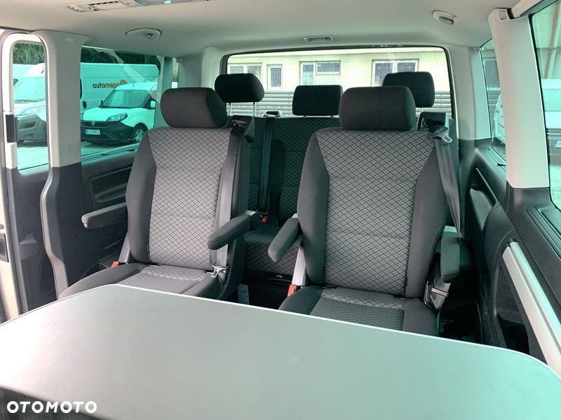 Volkswagen TRANSPORTER MULTIVAN BULLI T6.1, DSG 4Motion, T6 4x4 plus reduktor napędów, Model SALON POLSKA BULLY ORYGINAL!! Światła LED, Fotele obracane kapitańskie, Dynamiczne komfortowe zawieszenie!! 3 strefowa klimatyzacja, Felgi specjalne, Pakiet akustyczny, Stolik CAMPER.. - 14