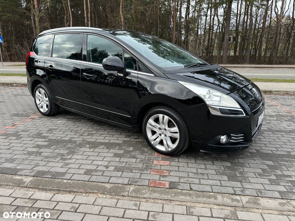Peugeot 5008 HDI FAP 150 Family Plus - 12