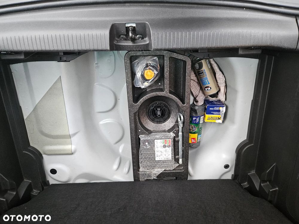 Peugeot 308 1.2 PureTech Allure S&S - 14