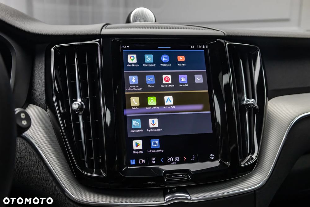 Volvo XC 60 T8 Plug-In Hybrid AWD R-Design - 25